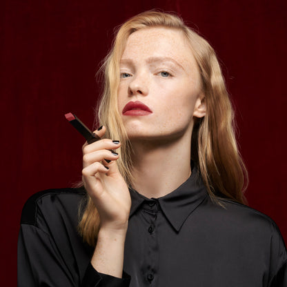 Rouge Pur Couture The Slim Velvet Radical